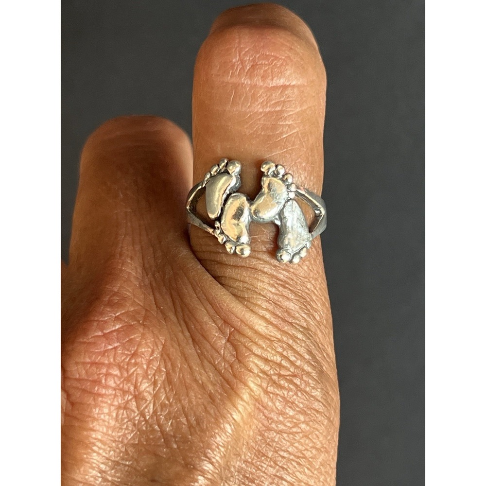 925 Sterling Silver Baby Feet Footprint Family Mother's Ring Size 7 Mom Gift 4g